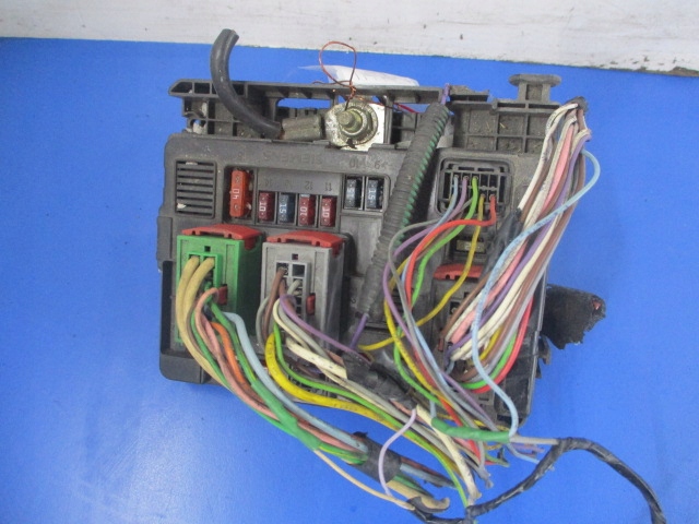 фото №3, Citroen c2 1.1 корпус модуль запобіжників