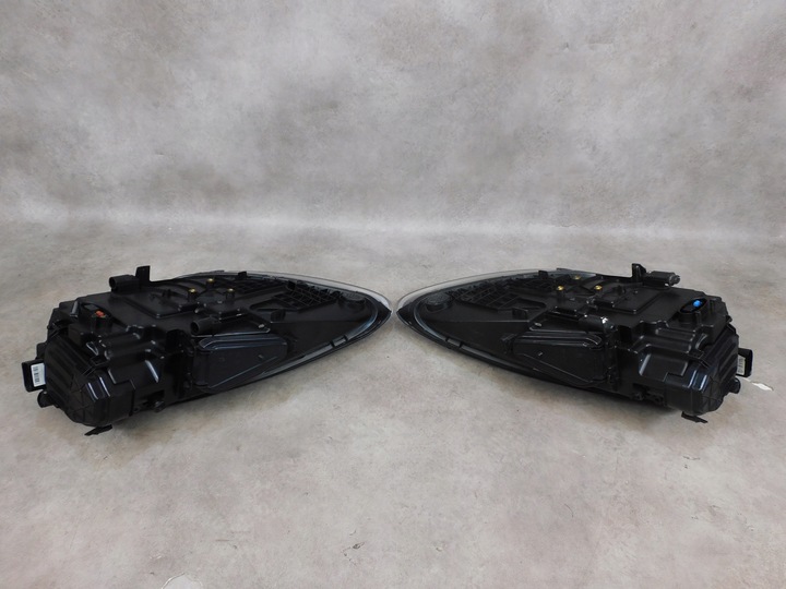 фото №15, Porsche cayenne 7p комплектний перед капот лампи бампер pas чорний