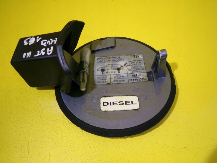 фото №10, Крышка заливка топлива opel astra iii h 13111597 код lak: 163 nr361