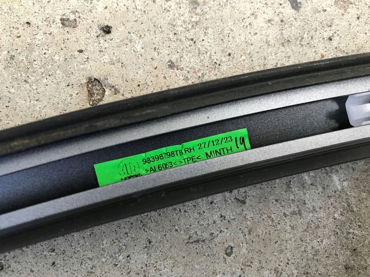 фото №9, Peugeot e-3008 iii 2024 планка накладка декоративна права дахова 98398798tb