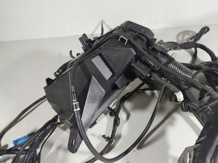 фото №11, Jeep compass 1.4 17r- коробка предохранителей 68328654ae