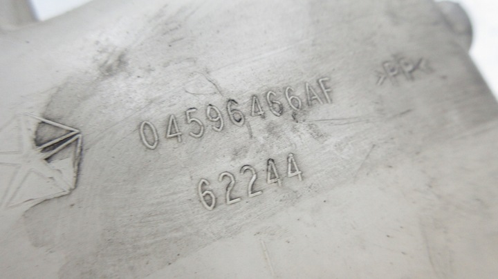 фото №6, Chrysler 300c 3.0 бачок 04596466af