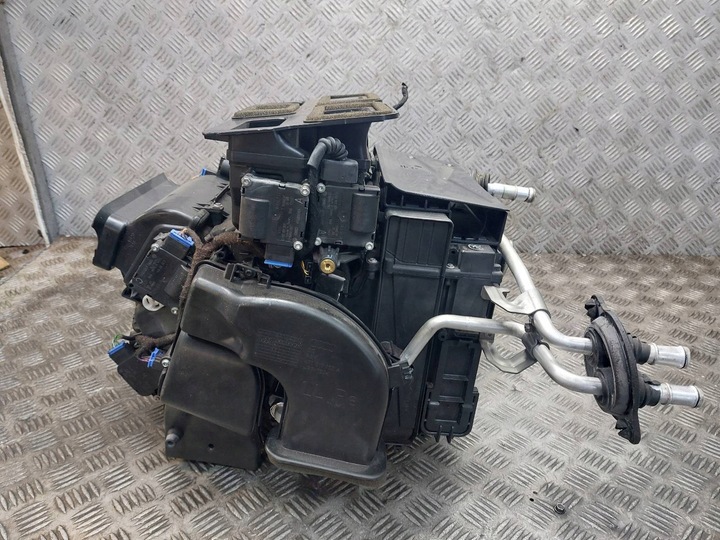 фото №9, Корпус нагревателя audi a6 c6 4f1820351j 4f0820511a 4f0820511b