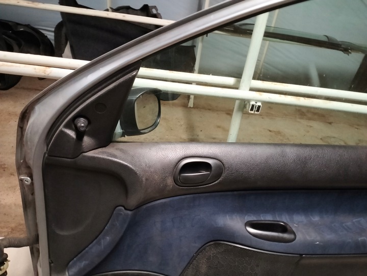 фото №13, Двері передні праві peugeot 206 3d ezac