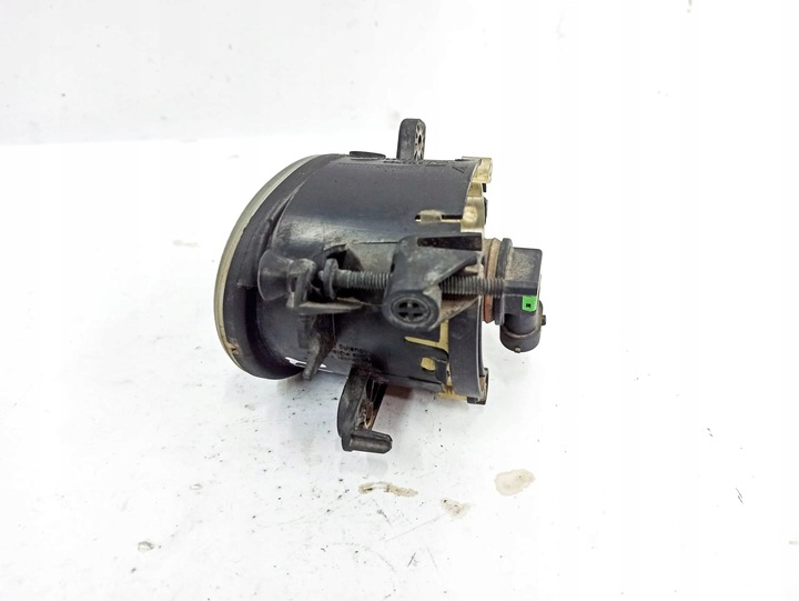 фото №10, Mercedes-benz cls c219 2005 права сторона лампи протитуманні