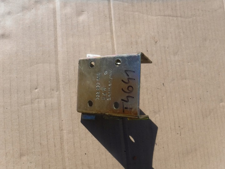 фото №1, Кронштейн замка дверь левый перед vw transporter t4 723827605