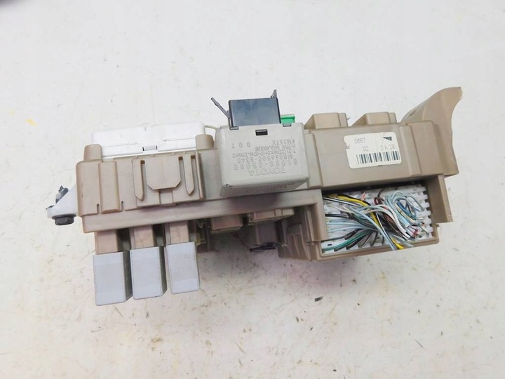 фото №7, Corolla e12 1.4 vvt-i 04r коробка предохранителей