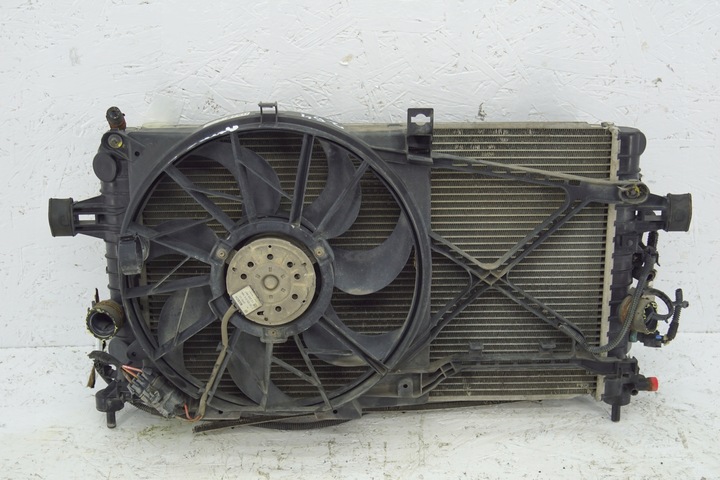 фото №10, Pas переднее радиатор opel astra h 1.8 b