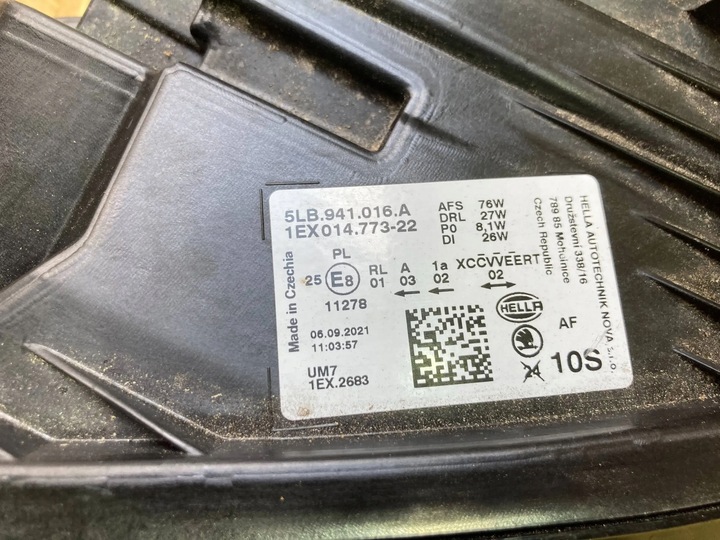 фото №10, Skoda enyaq 5lb лампа права перед повний led 5lb941016a