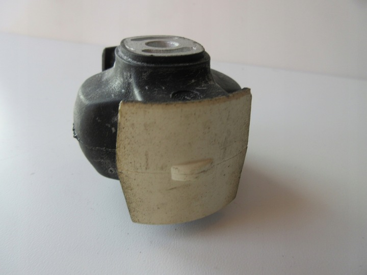 фото №8, Крепление двигателя peugeot 607 ci. c5 m3109b m3108u