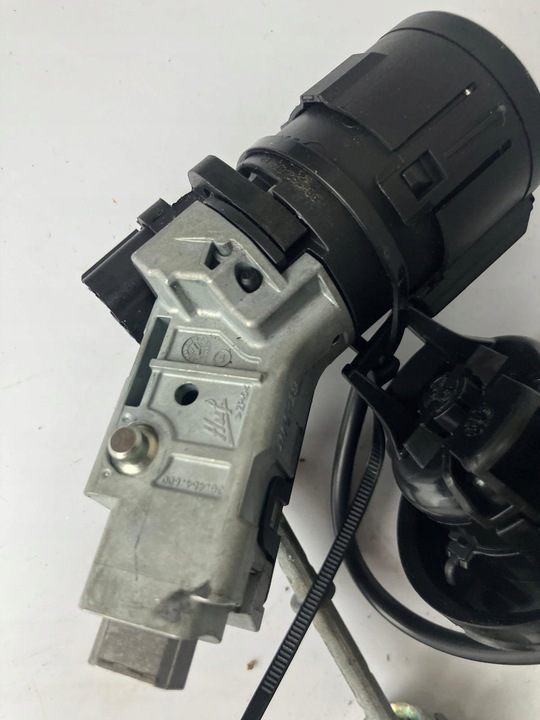 фото №3, Замок запалювання вставка заливна горловина ключ citroen c3 iii