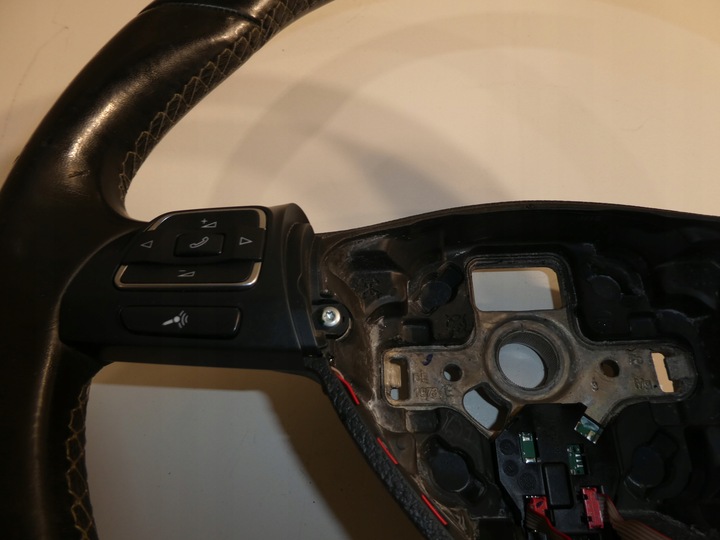 фото №8, Руль кожаный vw golf vi jetta touran