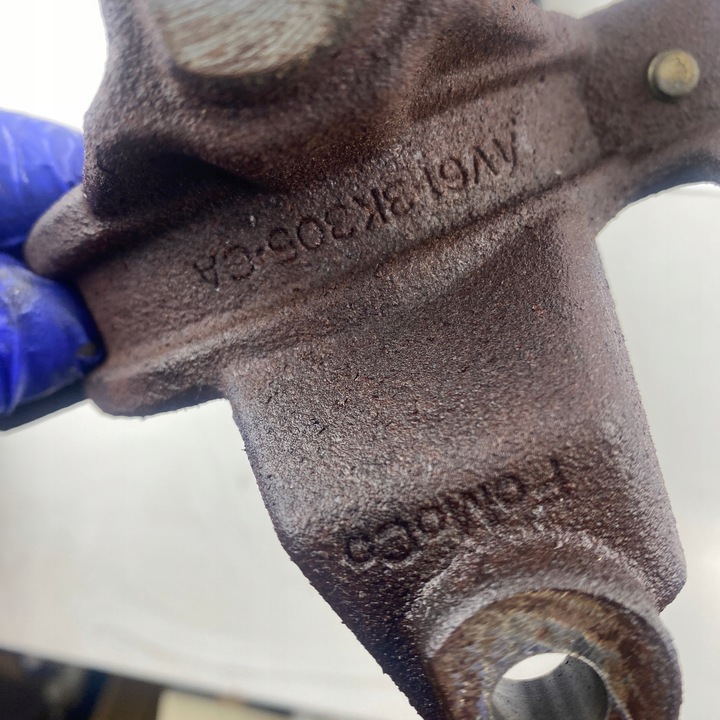 фото №15, Тримач підтримка кронштейн ford focus fiesta 1.5 1.6 hdi tdci