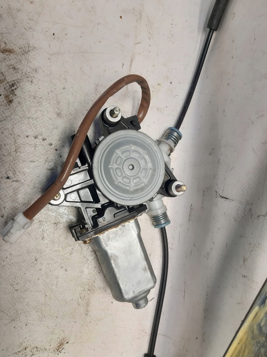 фото №6, Подъемник стекла правый перед электрический. mazda premacy i