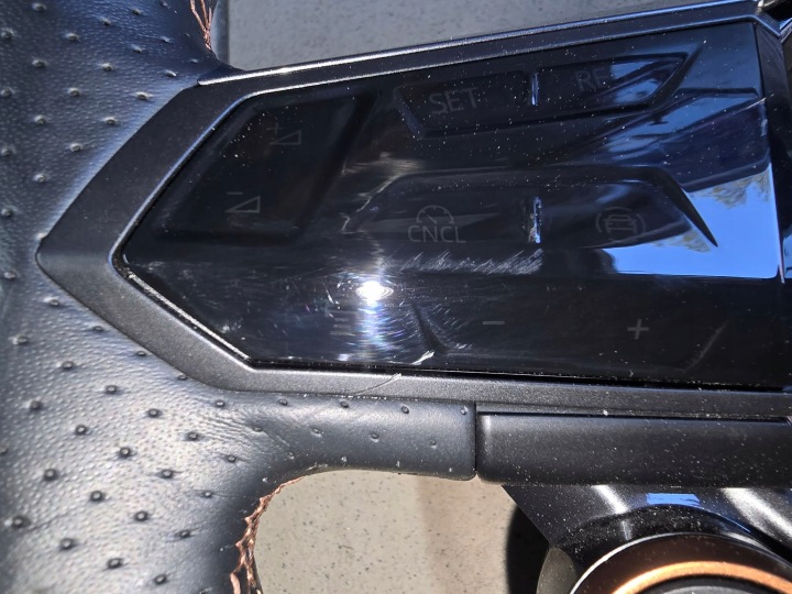 фото №6, Руль кожа с подогревом лепестки seat cupra born tavascan золотая nić 10e