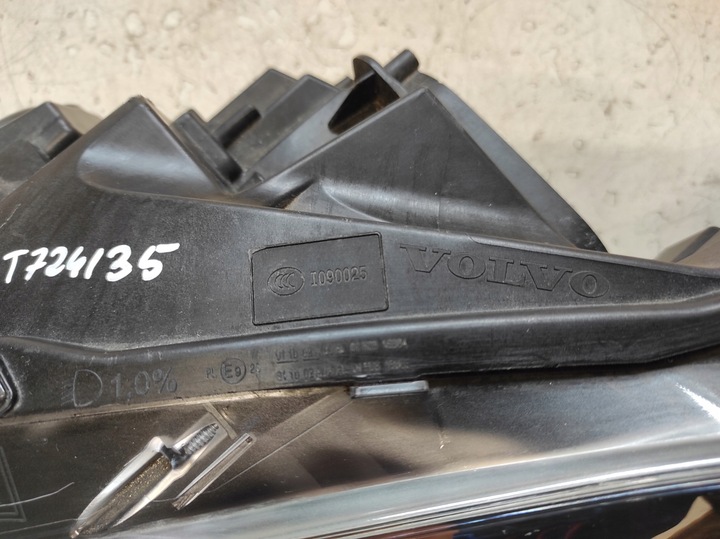 фото №11, Volvo v40 рестайлінг 16- лампа ліва перед повний led