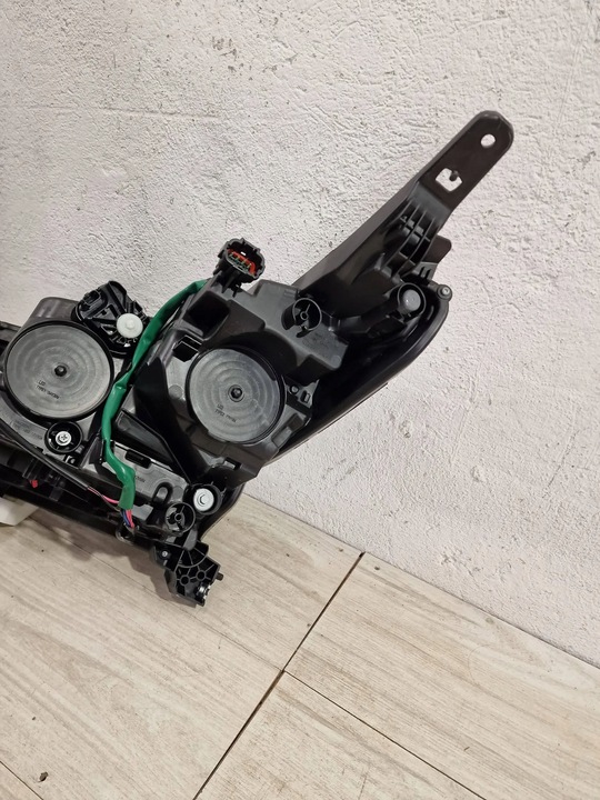 фото №14, Правая лампа перед nissan leaf ii 2 ze1 полный led 17