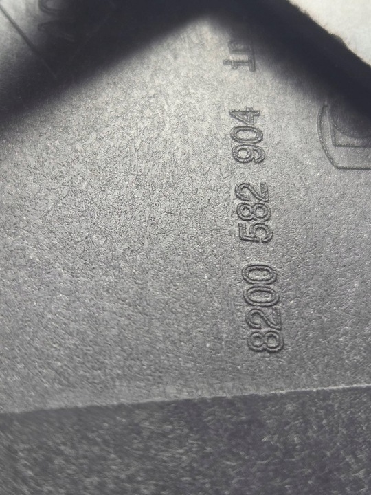 фото №9, Renault clio iii 2008 крышка заливка топлива 8200582904