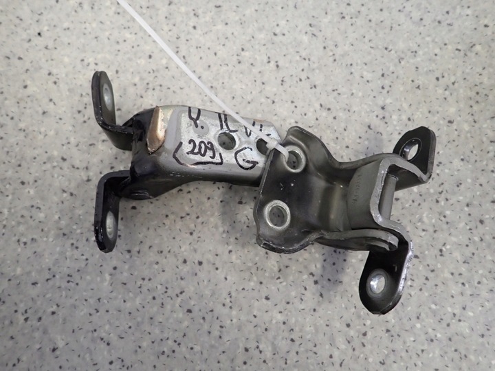 фото №1, Toyota yaris ii 5d 06-12 петли дверь передних левых комплект