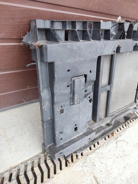 фото №3, Pas переднее радиаторов вентилятор peugeot 207 бензин