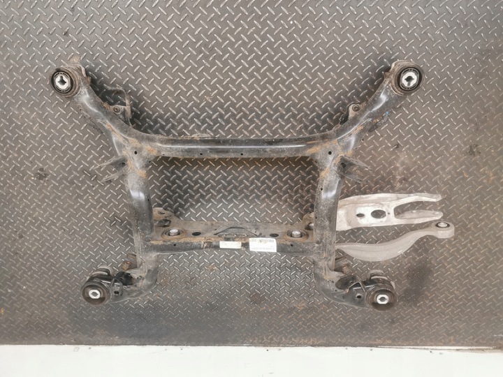 фото №1, Балка подвешивание зад audi q7/q8 4m оригинальный номер 4m0500025