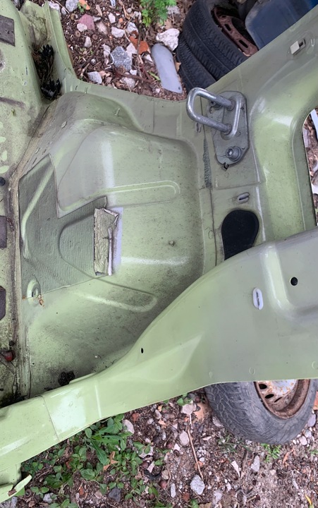 фото №2, Чверть ніша кутник крило pas зад panda