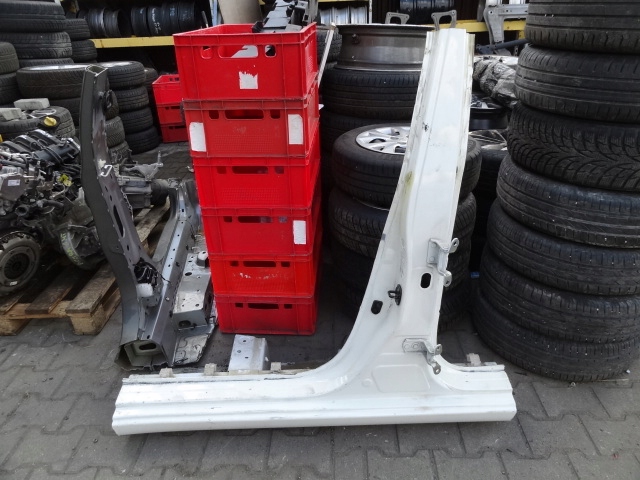 фото №1, Nissan pulsar 2014 стойка порог левый оригинал