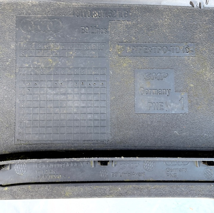 фото №16, Audi a4 b9 sedan 15-19 задній бампер 8w5807511f 8w0807521g 8w5807385