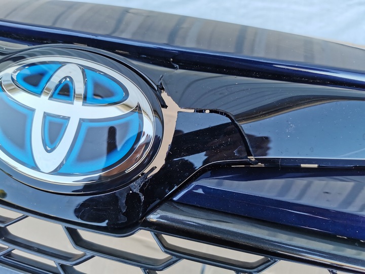 фото №10, Toyota corolla xii e21 18-22 бампер переднее b.ładny hb значок 53112-02b10