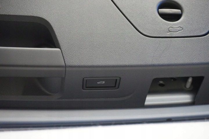 фото №14, Крышка багажника задняя vw touran ii 5ta 2024r lm7p jak новая w цвет