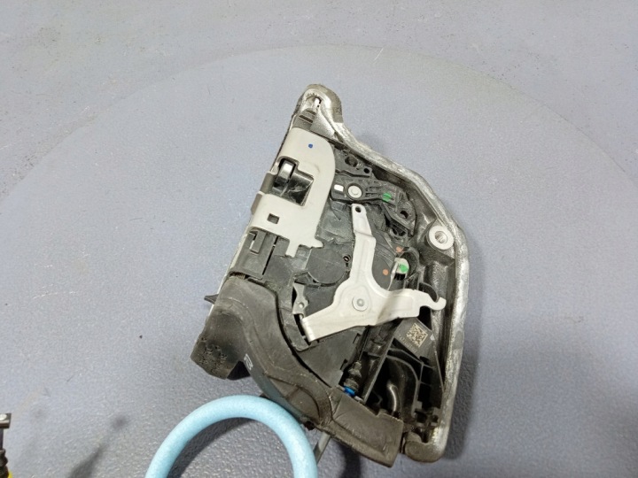 фото №10, Bmw x7 g07 замок дверь зад левое заднее 4 pin 7477691