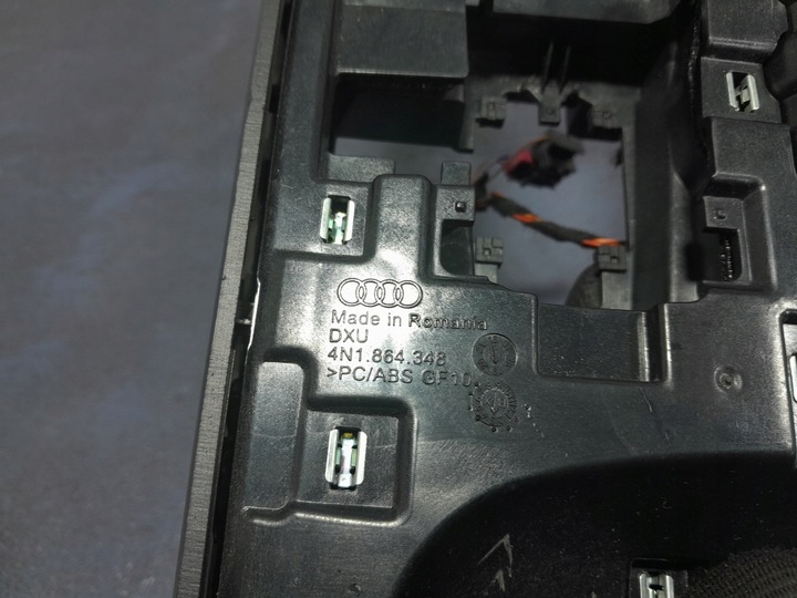 фото №7, Audi a8 d5 рамка тунель консоль середня декори 4n1864348 2ya