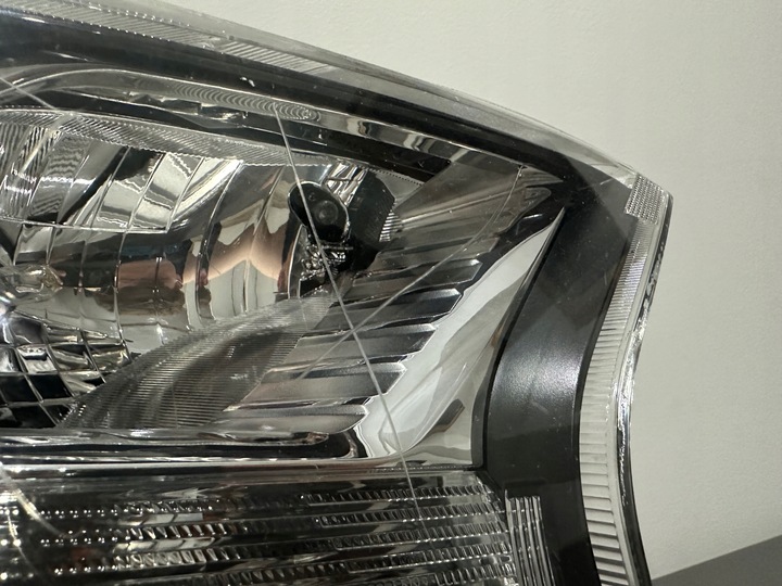 фото №8, Ford ranger лампа права звичайна лінза європа