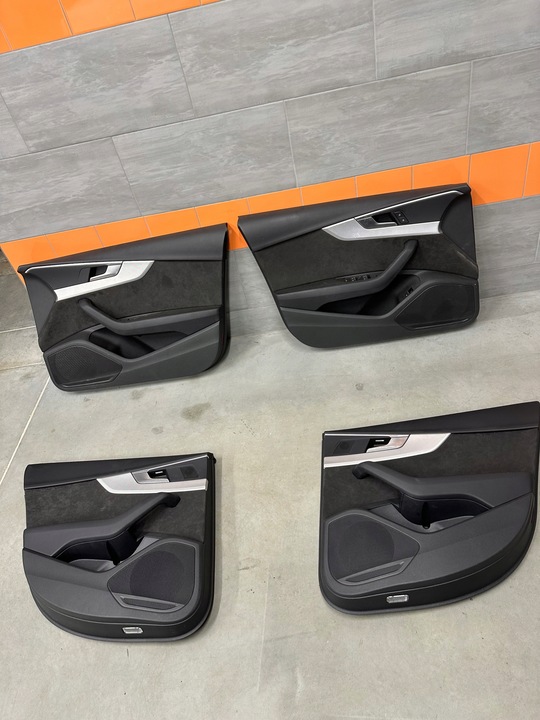 фото №1, Боковина двері оббивка перед зад лівий праві led a4 b9 алькантара зад sedan