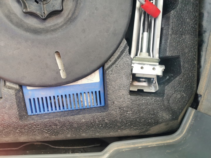 фото №5, Набор napraczy wytłoczka багажника audi tt 8n