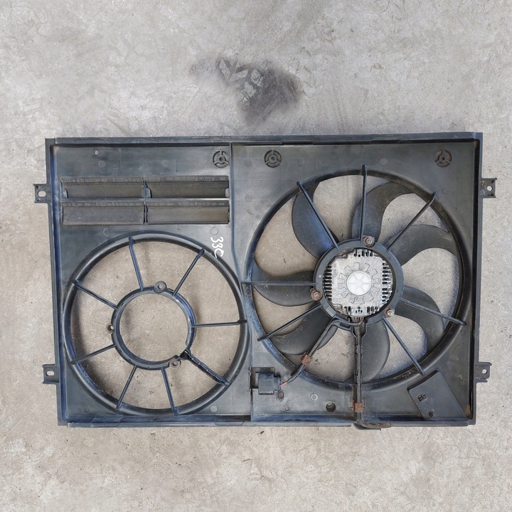 фото №10, Volkswagen passat b6 2,0tdi вентилятор радиатор 1k0121207aq 1k0121205