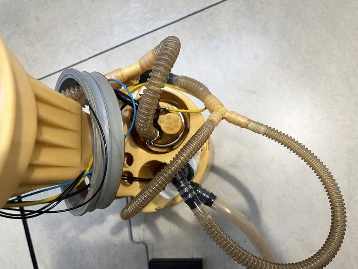 фото №5, Насос пального поплавок audi a4 b6 2.5 tdi 228235903004