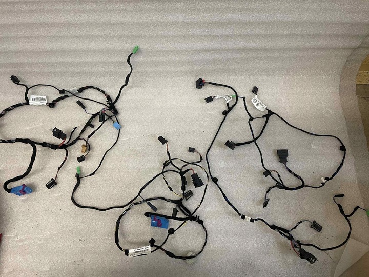 фото №16, Vw arteon рестайлінг планка dekor двері led ambiente pro комплект 3g8867409fg zfc