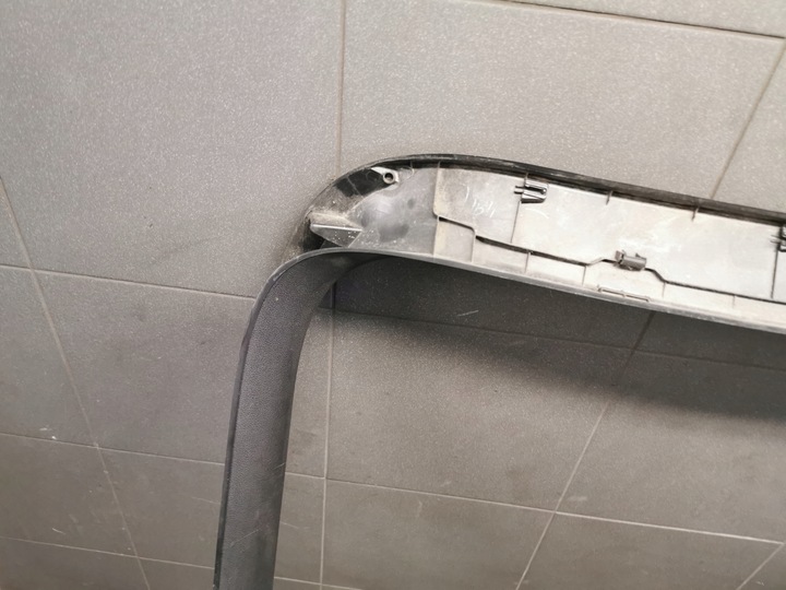 фото №12, Обивка крышки audi a5 sportback 8t8867979 чёрная