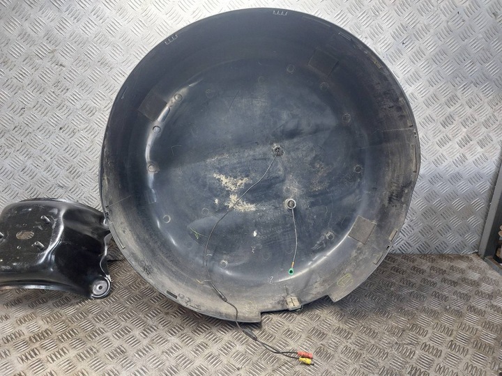 фото №7, Крепление колёса запасного toyota rav4 ii рестайлинг 64773-42030 64771-42100