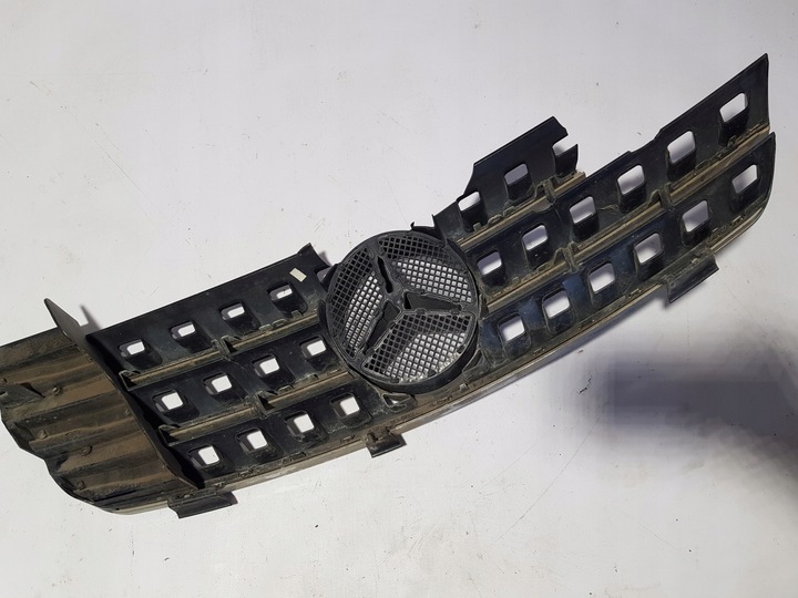 фото №4, Mercedes ml w164 решітка радіатора решітка емблема знак