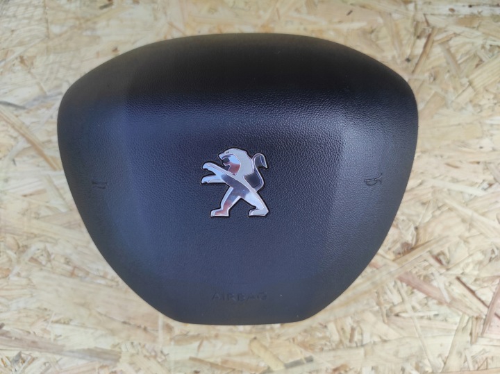фото №8, Торпедо консоль peugeot 208 оригинал