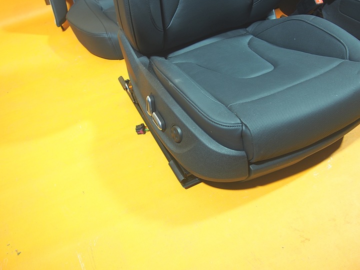 фото №6, Audi a5 8t рестайлинг sb 50km сиденья диван обшивки wentylwane кожа