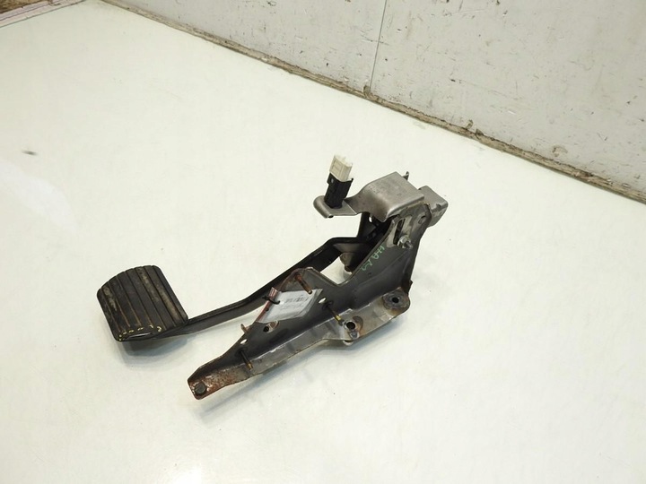 фото №7, Педаль тормоза renault clio iii 1.5 dci 8200711630