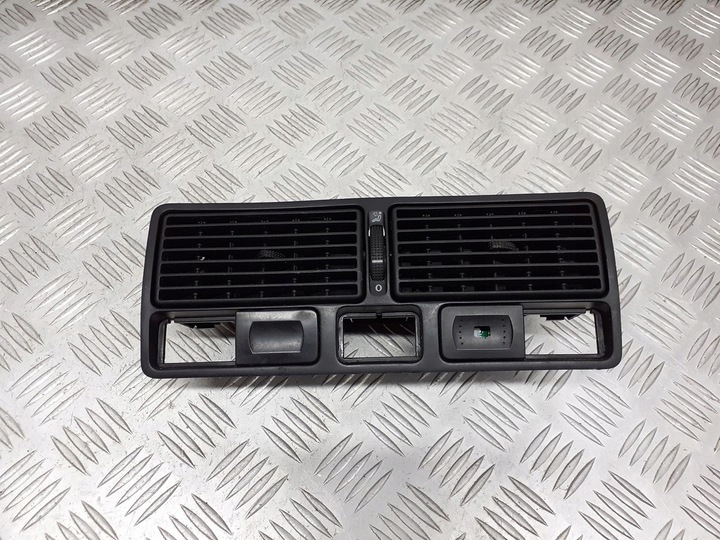 фото №1, Решётка воздуховод средняя vw golf iv