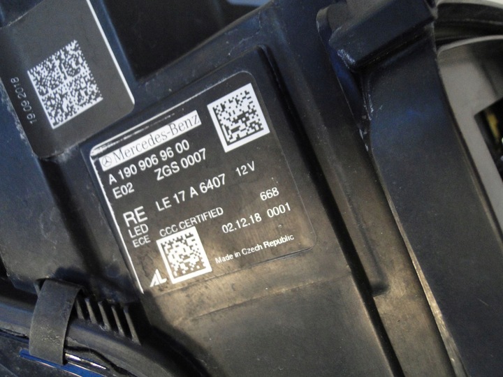 фото №13, Mercedes amg gt 190 рестайлинг лампа правая полный led