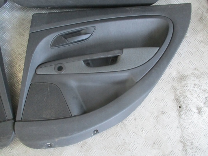 фото №6, Обшивки карта дверь комплект fiat grande punto 05-12