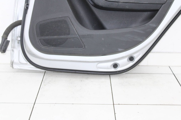 фото №7, Audi a4 b8 2007r- двері праві праві зад задні sedan lx7w - код фарби