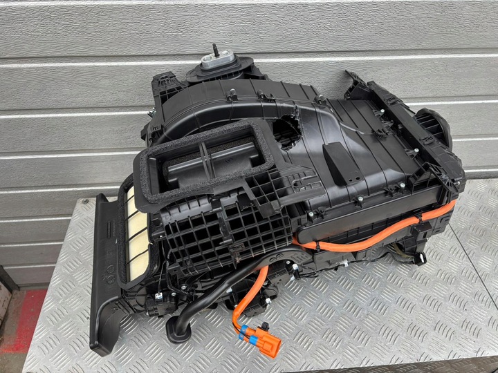 фото №6, Rivian r1t r1s обігрівач комплектна pt00001842-h