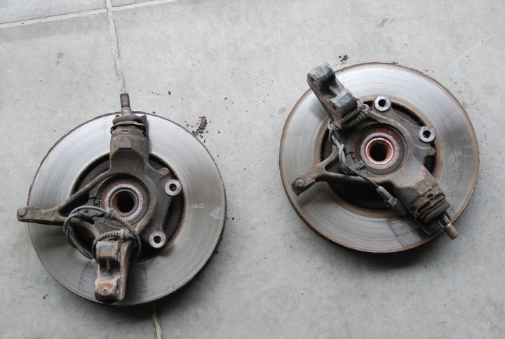 фото №5, Ступица поворотный кулак l / p перед peugeot 5008 i 14r